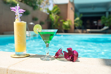 Smiling, smiling cocktail, smiling deluxe, smiling deluxe hotel, smiling deluxe siem reap, smiling deluxe cambodia, smiling deluxe angkor, smiling deluxe hotel siem reap angkor